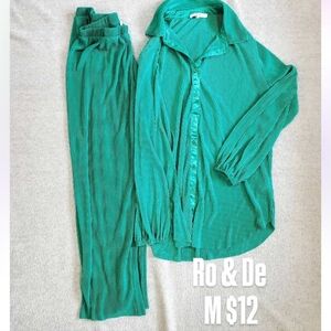 Green Pleated Button-Front Top & Matching Pants Set
